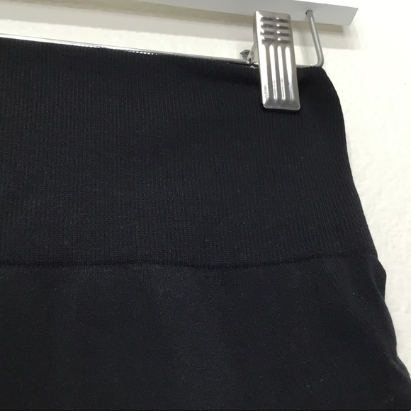 Primark Cares Black Bike Shorts - Picture 5 of 7